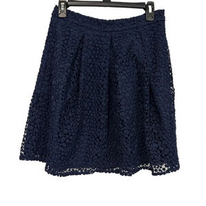 Boden navy blue eyelet pleated mini skirt sz 4R. Lined with pockets.